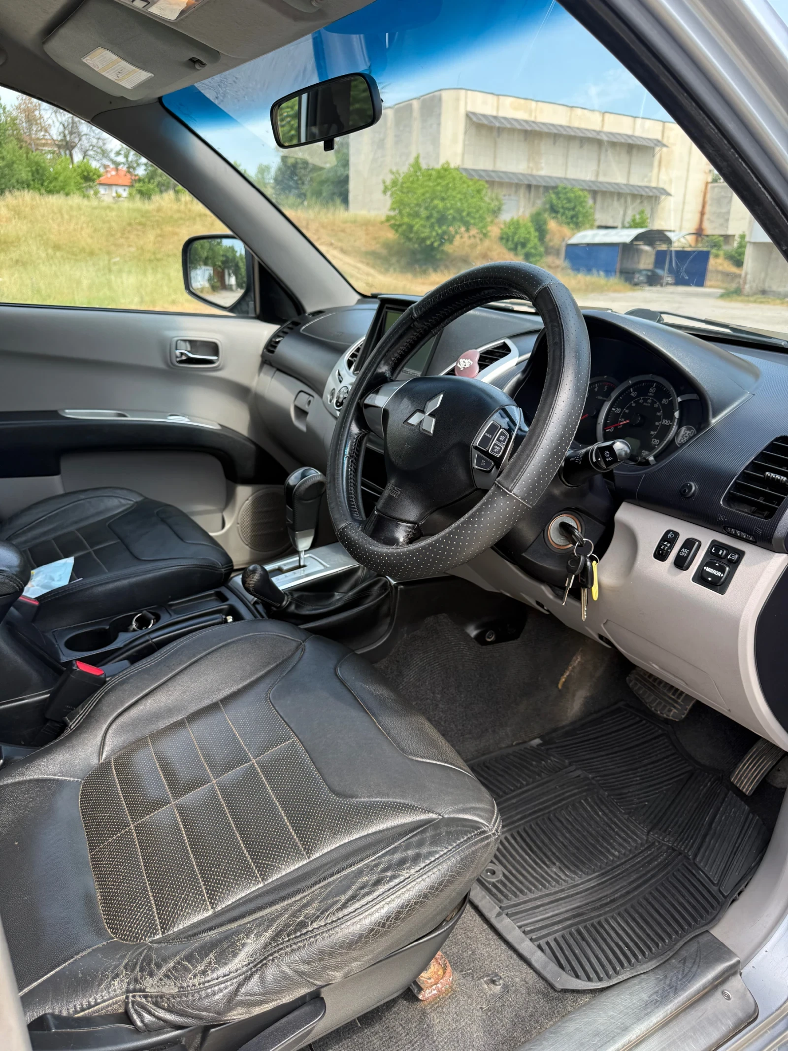 Mitsubishi L200 Пикап, снимка 11 - Автомобили и джипове - 55132239