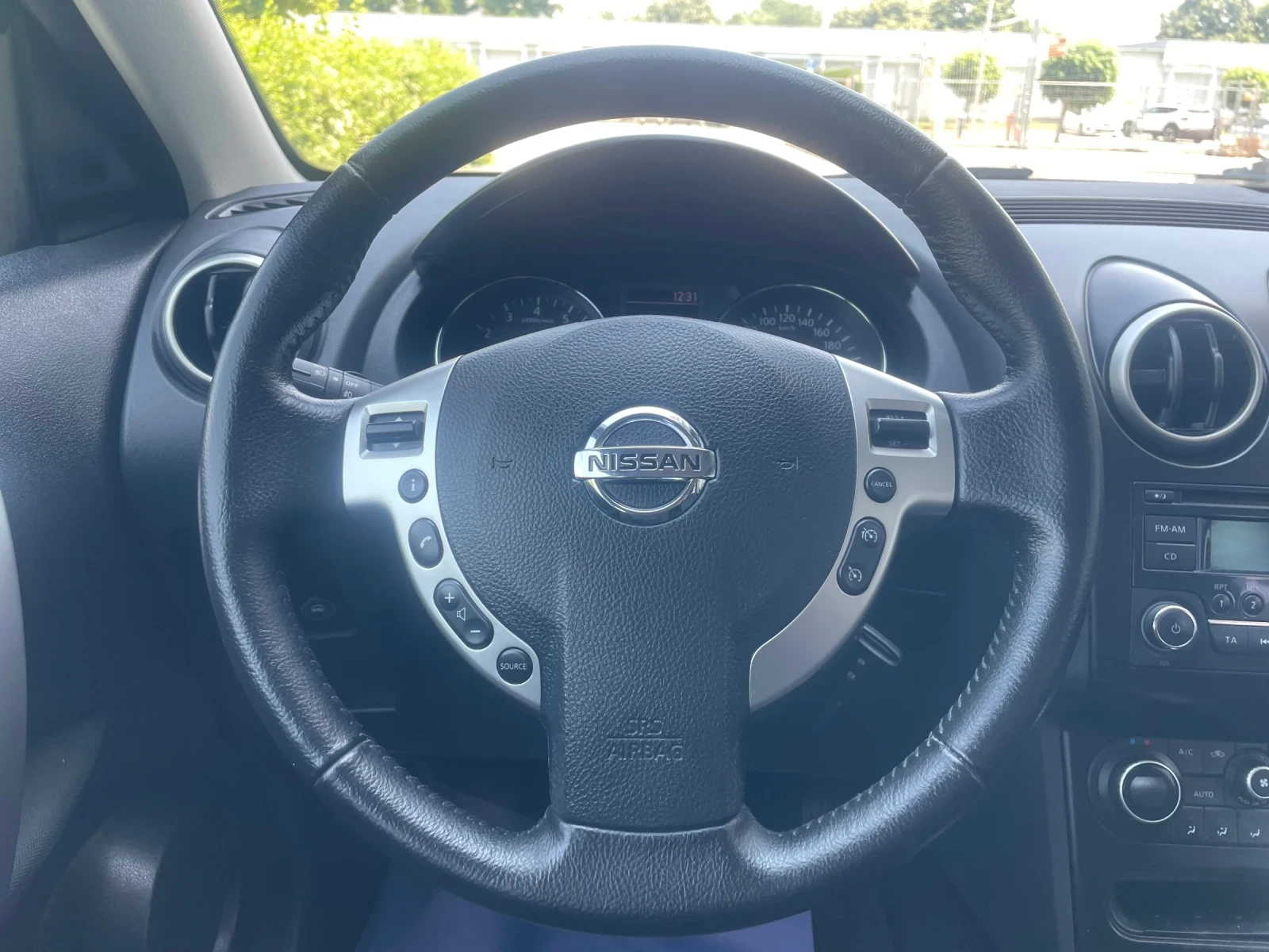 Nissan Qashqai 1.6 бензин-ГАЗ 117кс , снимка 14 - Автомобили и джипове - 55132699