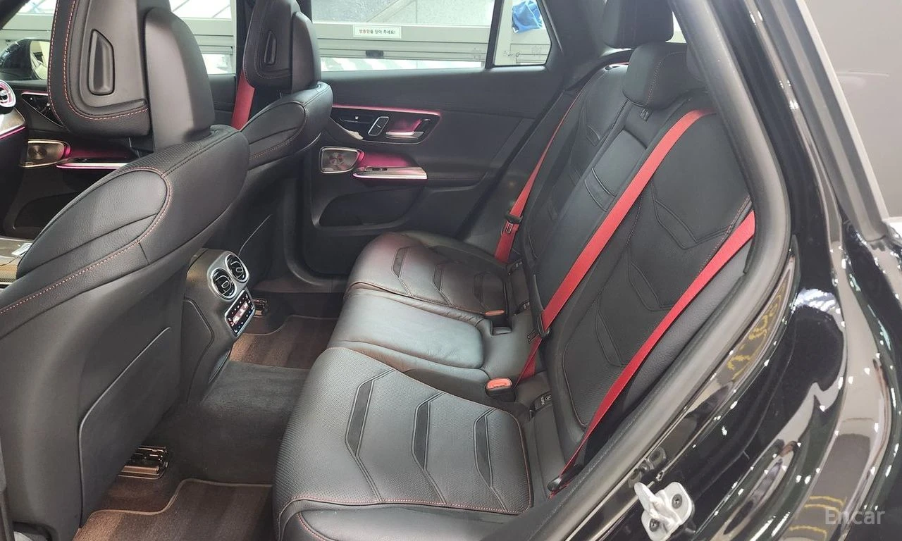 Mercedes-Benz GLC 43 AMG 4MATIC* DISTRONIC* BURMESTER* 360 CAM* HEAD-UP* , снимка 12 - Автомобили и джипове - 55224627