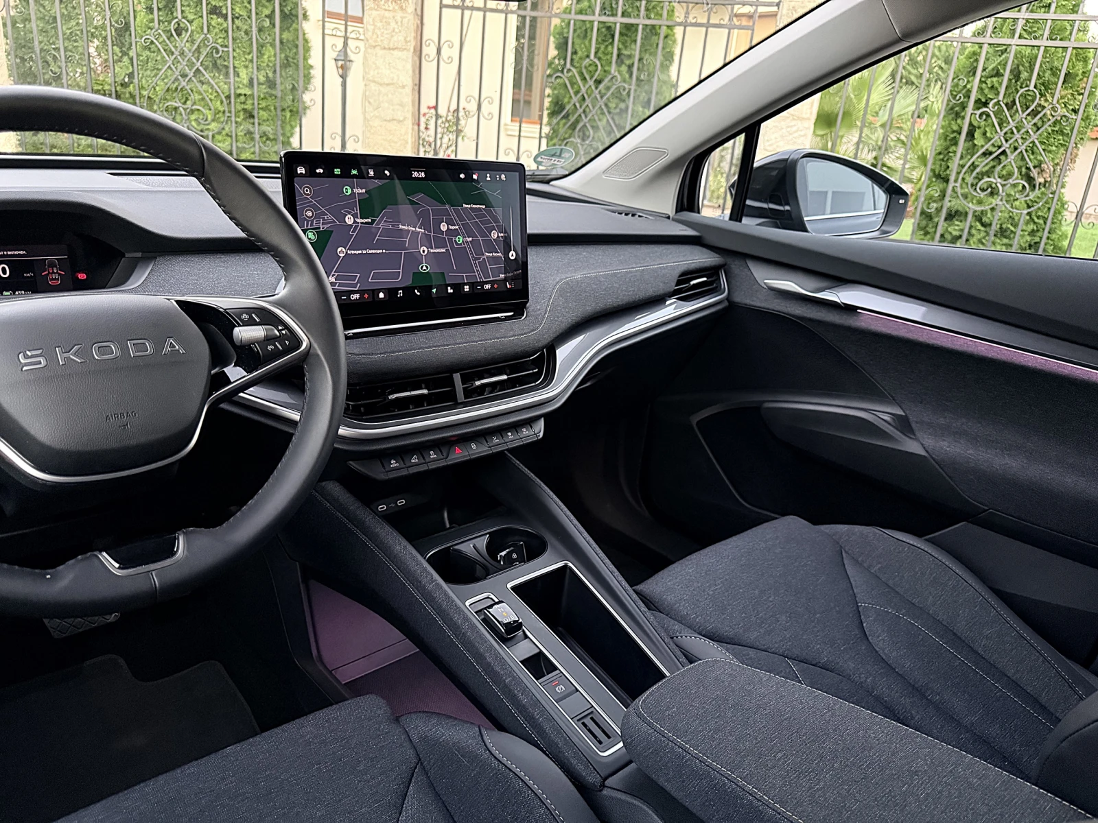Skoda Elroq 85 НАЛИЧЕН - Matrix DIST Winter Pack+ Keyless, снимка 14 - Автомобили и джипове - 55684364