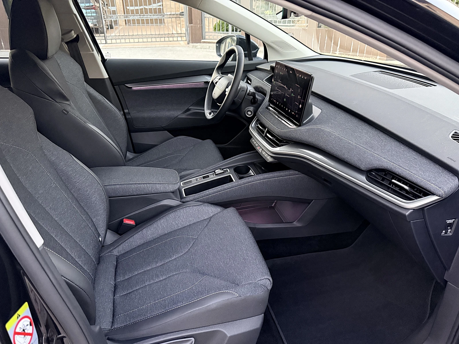 Skoda Elroq 85 НАЛИЧЕН - Matrix DIST Winter Pack+ Keyless, снимка 11 - Автомобили и джипове - 55684364