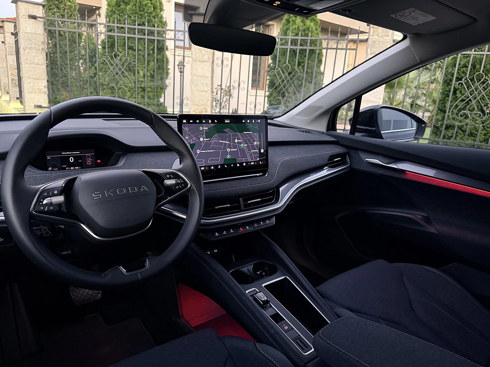 Skoda Elroq 85 НАЛИЧЕН - Matrix DIST Winter Pack+ Keyless, снимка 15 - Автомобили и джипове - 55684364