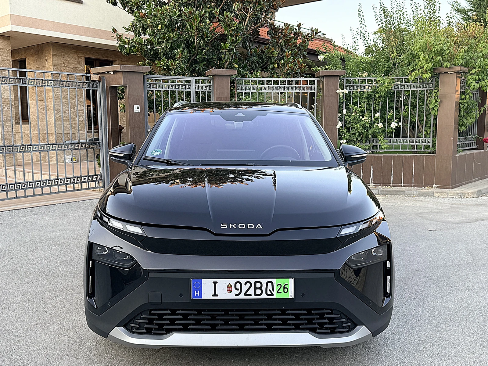 Skoda Elroq 85 НАЛИЧЕН - Matrix DIST Winter Pack+ Keyless, снимка 2 - Автомобили и джипове - 55684364