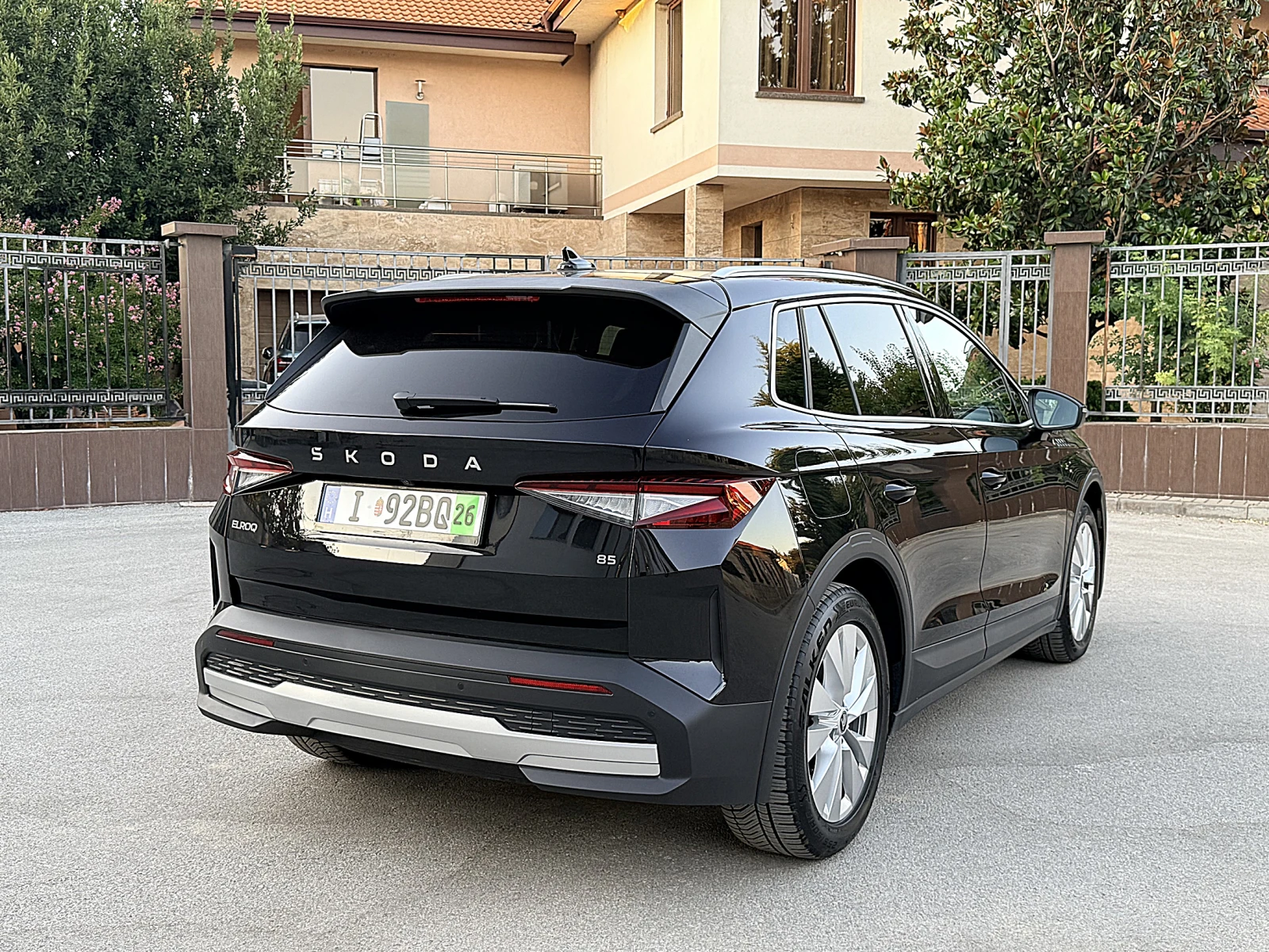 Skoda Elroq 85 НАЛИЧЕН - Matrix DIST Winter Pack+ Keyless, снимка 8 - Автомобили и джипове - 55684364