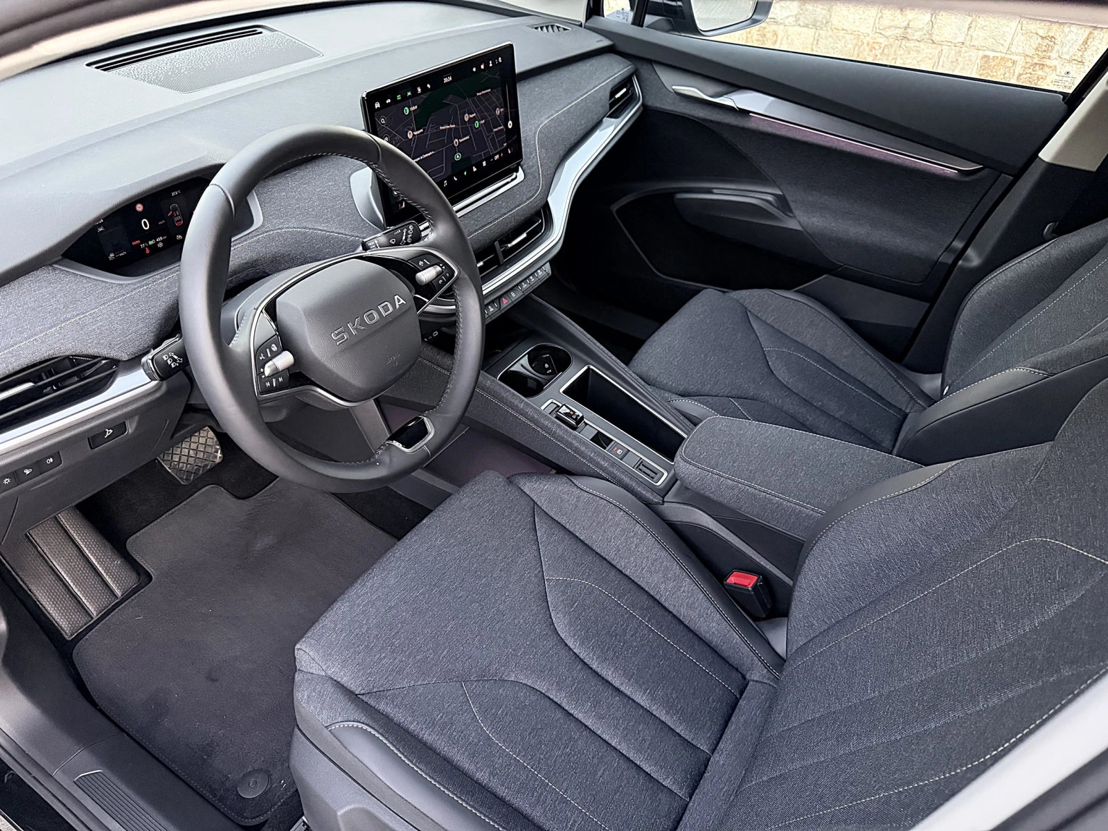 Skoda Elroq 85 НАЛИЧЕН - Matrix DIST Winter Pack+ Keyless, снимка 9 - Автомобили и джипове - 55684364