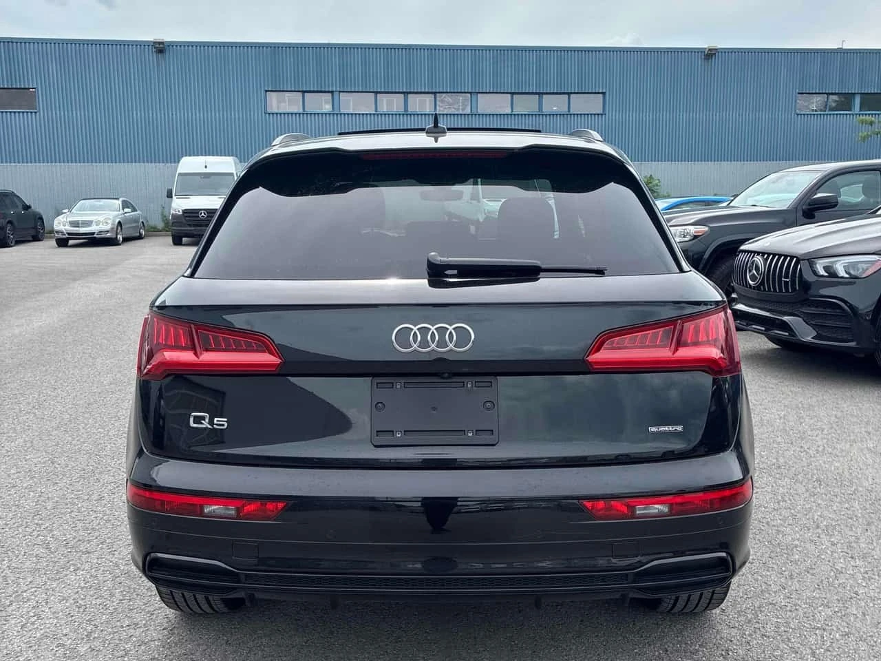 Audi Q5 QUATTRO * ГЛАВНО ПРЕДСТАВИТЕЛСТВО НА MERCEDES* , снимка 5 - Автомобили и джипове - 55743743