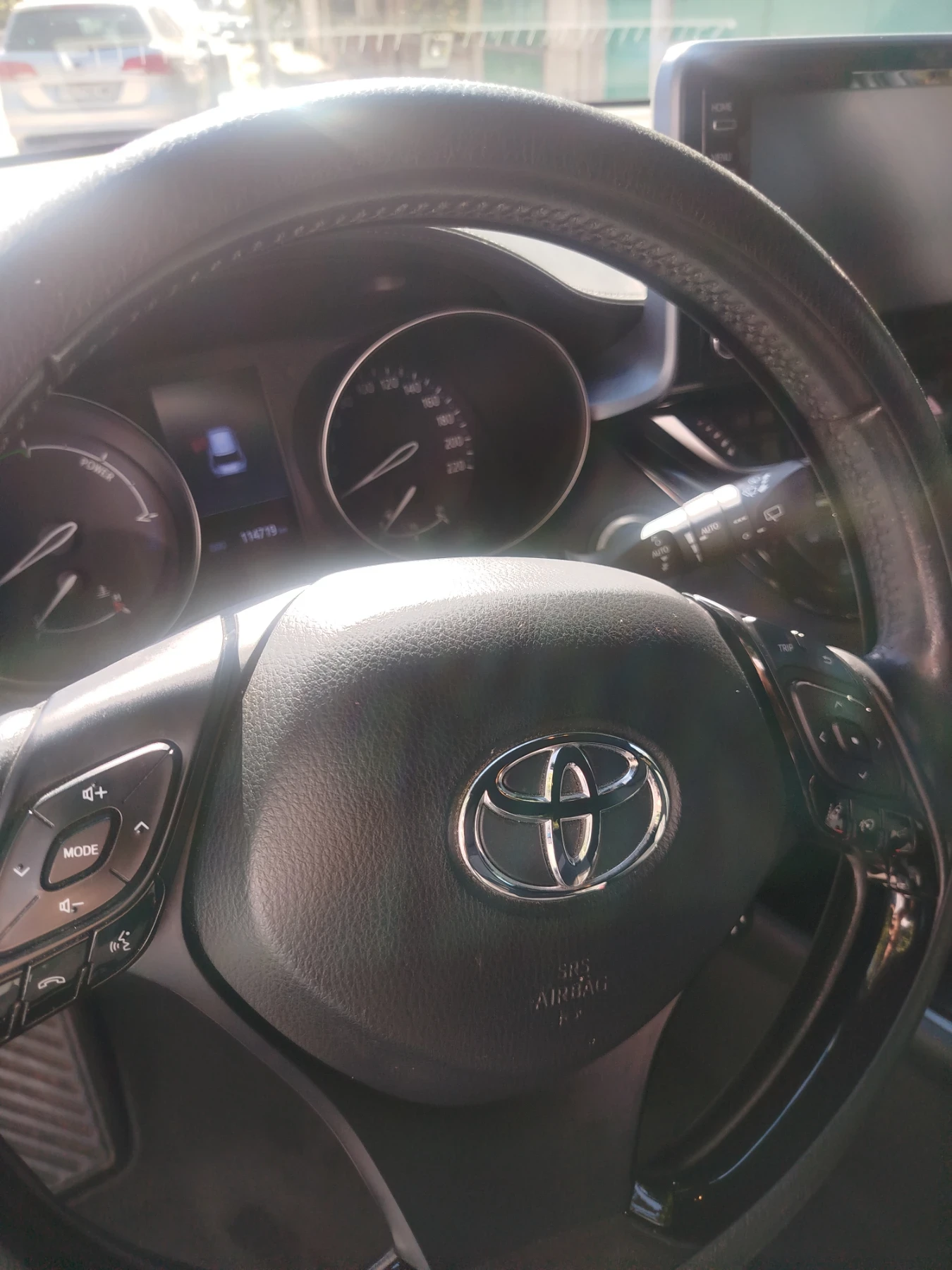 Toyota C-HR, снимка 11 - Автомобили и джипове - 56337096