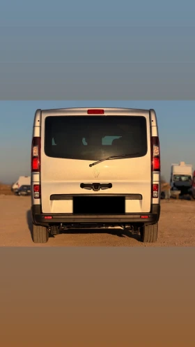 Renault Trafic 2.0 8+ 1 AUTOMATIC , снимка 6