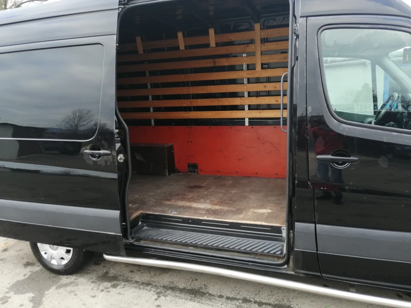 VW Crafter, снимка 6 - Бусове и автобуси - 48263107