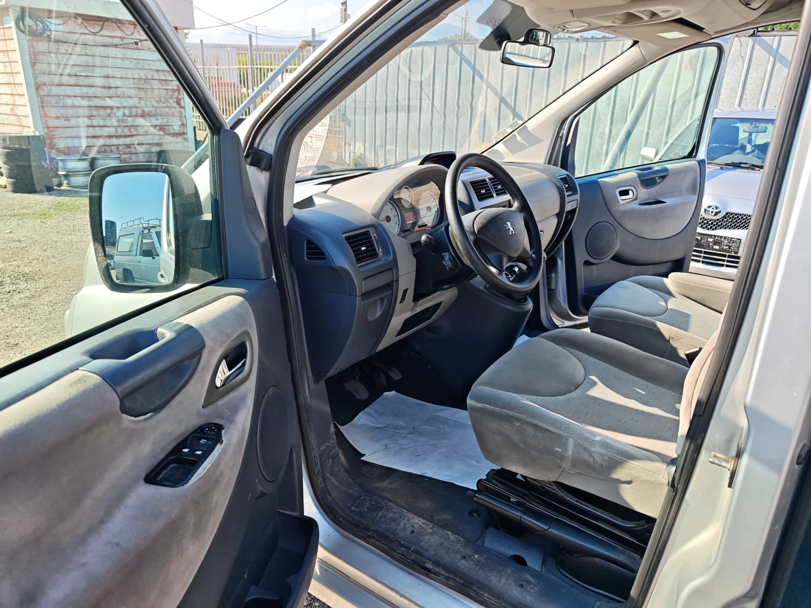 Peugeot Expert 2.0HDI 9 МЕСТА - изображение 10