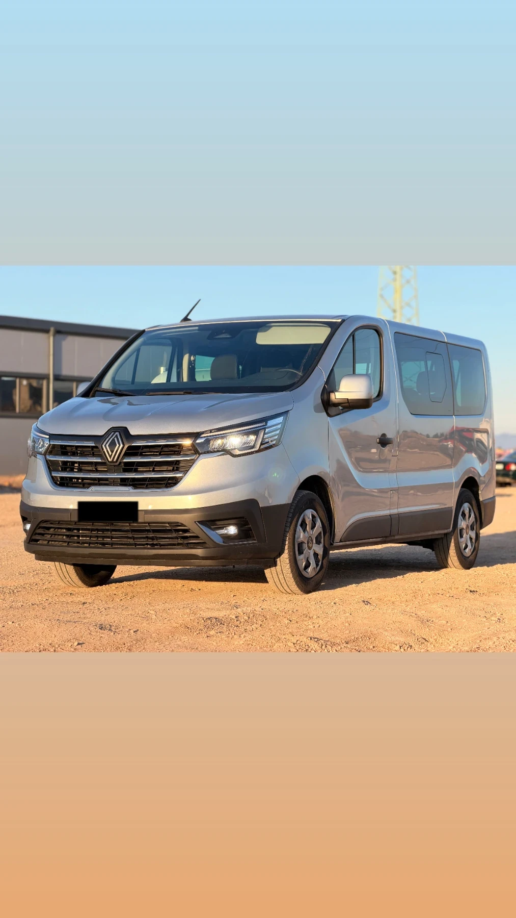 Renault Trafic 2.0 8+ 1 AUTOMATIC , снимка 2 - Бусове и автобуси - 55888876