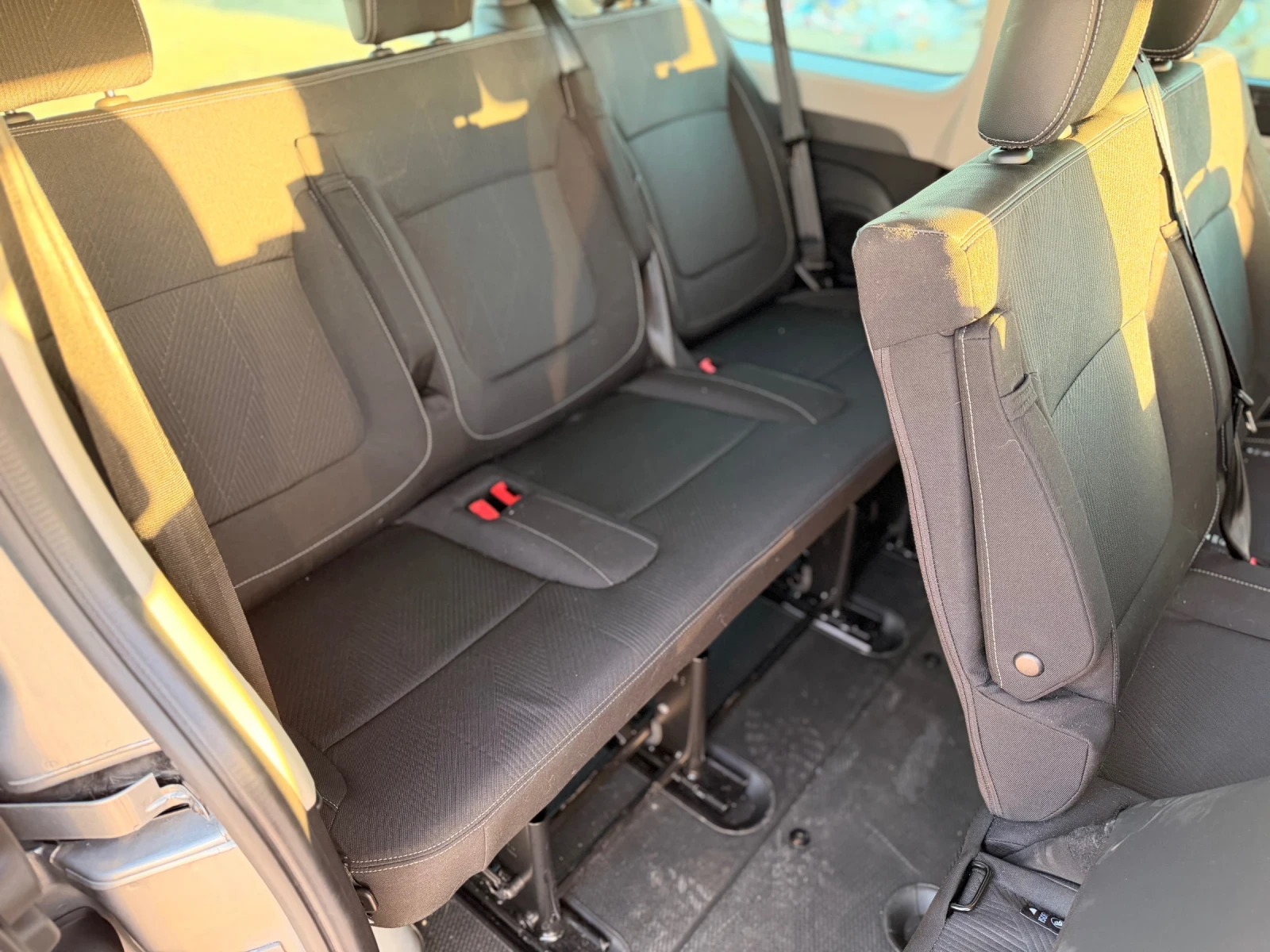 Renault Trafic 2.0 8+ 1 AUTOMATIC , снимка 13 - Бусове и автобуси - 55888876