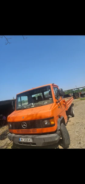 ������ Mercedes-Benz 811