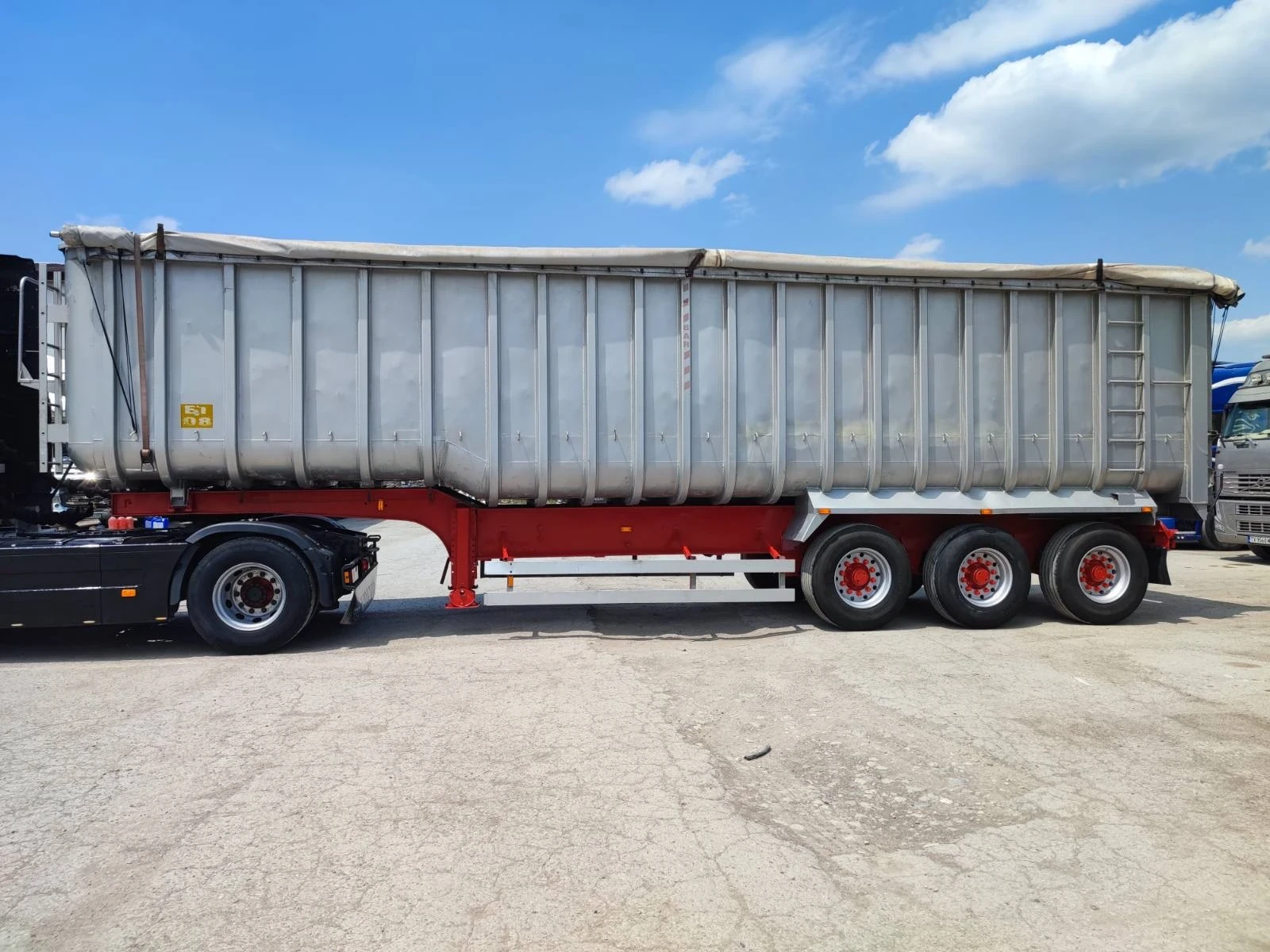 Полуремарке Fruehauf