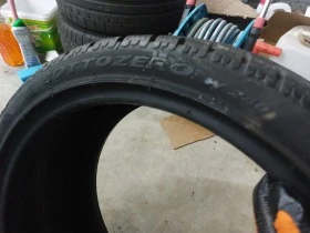 Гуми Зимни 245/35R18, снимка 6