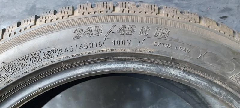 Гуми Зимни 245/45R18, снимка 6 - Гуми и джанти - 34707456