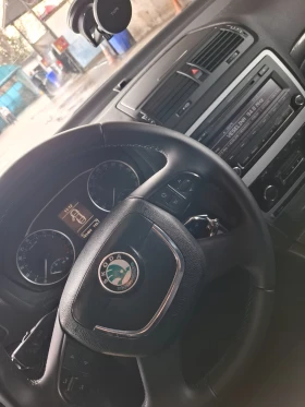 Skoda Octavia 1.6TDI, снимка 9