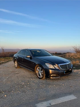 Mercedes-Benz E 220, снимка 1