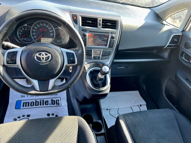 Toyota Verso S 1.4 D4D, снимка 10 - Автомобили и джипове - 39725509