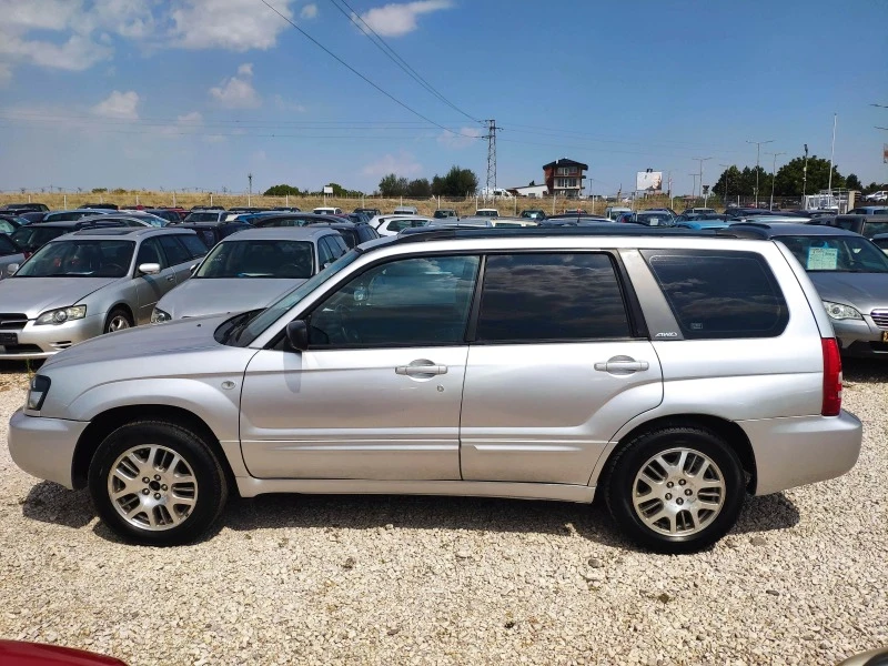 Subaru Forester 2.0I, снимка 4 - Автомобили и джипове - 42023046