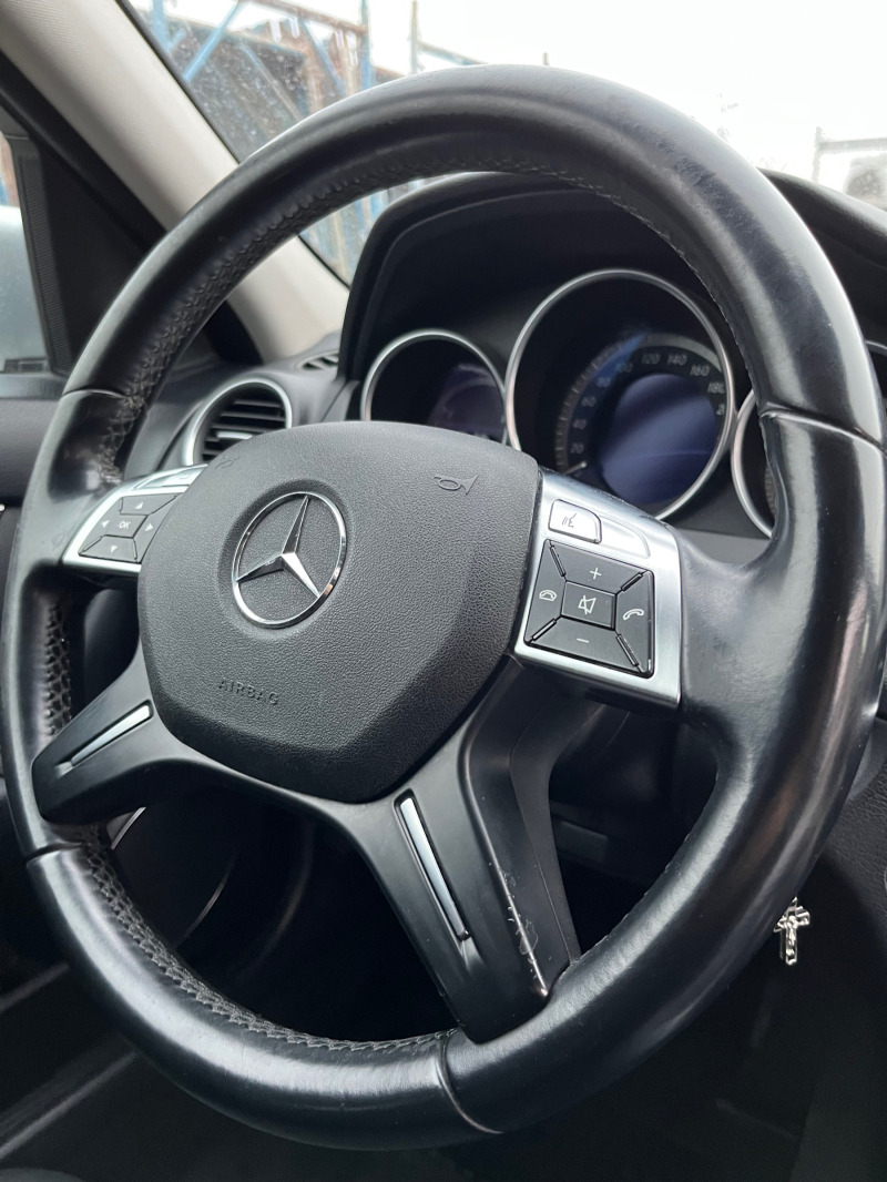 Mercedes-Benz C 200, снимка 5 - Автомобили и джипове - 43272534