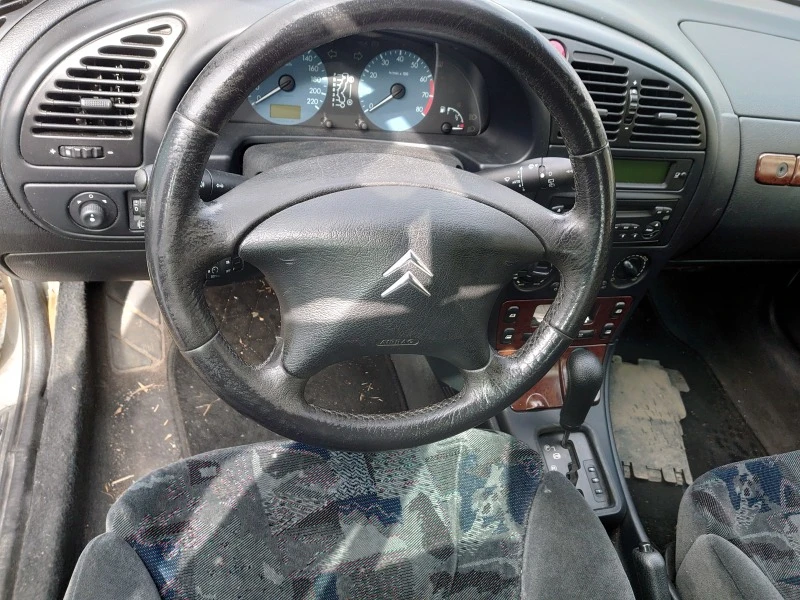 Citroen Xsara 1.6 БЕНЗИН АВТОМАТИК, снимка 7 - Автомобили и джипове - 45719276