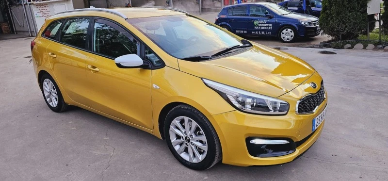 Kia Ceed  * Готова за такси* , снимка 1 - Автомобили и джипове - 45367519