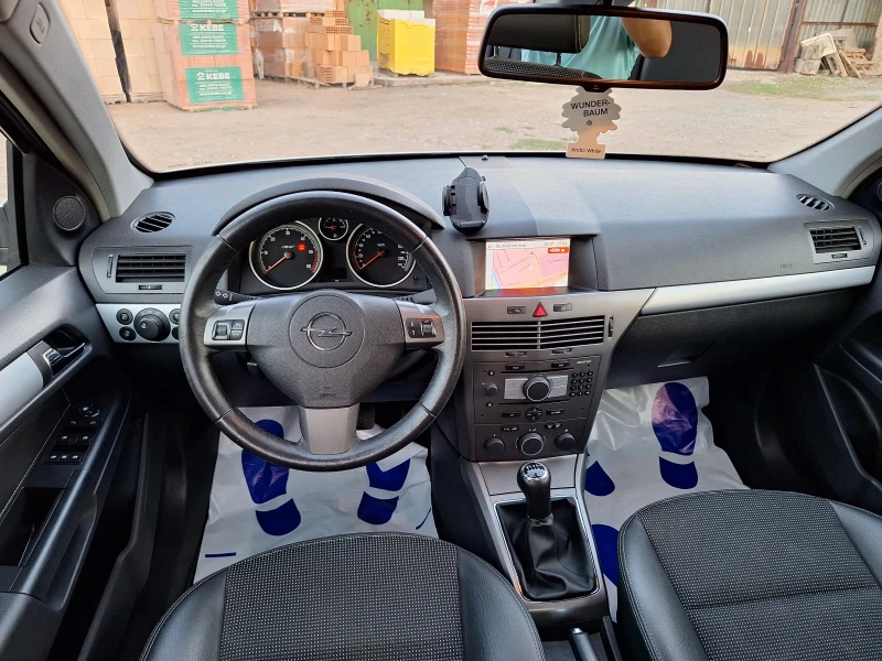 Opel Astra 1.3 cdti, снимка 13 - Автомобили и джипове - 47388746