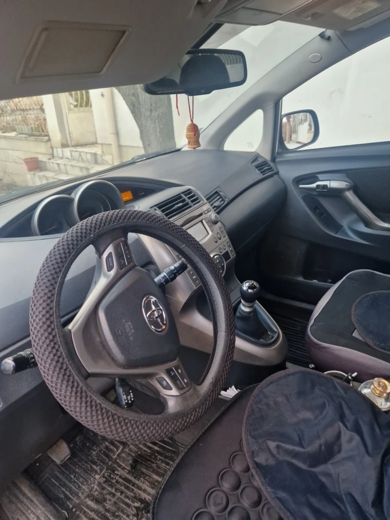 Toyota Verso, снимка 5 - Автомобили и джипове - 48334755