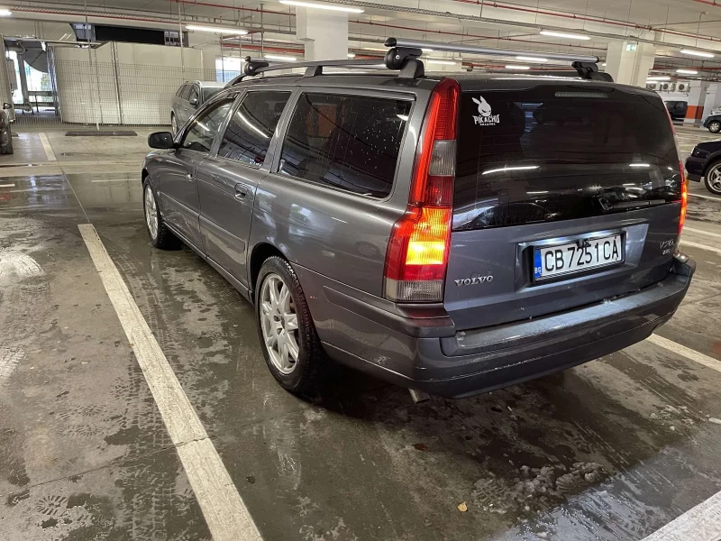 Volvo V70 2.4 D5 163 k. C, снимка 3 - Автомобили и джипове - 48456359