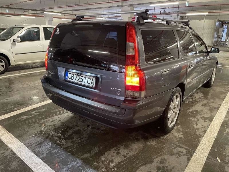 Volvo V70 2.4 D5 163 k. C, снимка 4 - Автомобили и джипове - 48456359