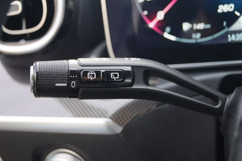 Mercedes-Benz C 220 Avantgarde МАСАЖ Distronic Pro, снимка 15 - Автомобили и джипове - 52957919