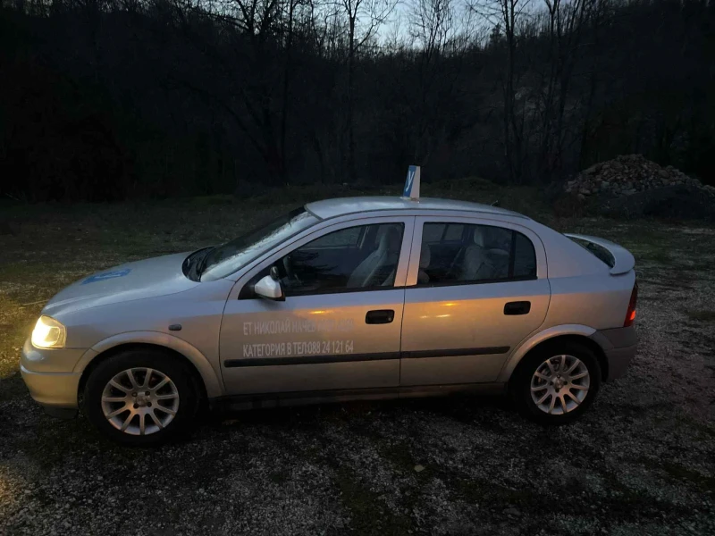 Opel Astra, снимка 16 - Автомобили и джипове - 52965466