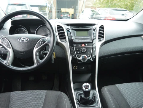 Hyundai I30 Германия / 66 000 км !!!, снимка 8 - Автомобили и джипове - 47990662