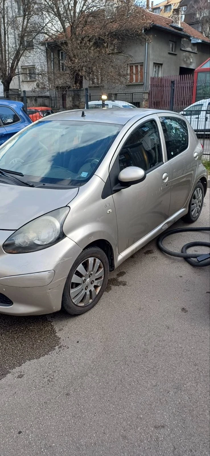 Toyota Aygo, снимка 8 - Автомобили и джипове - 53982752