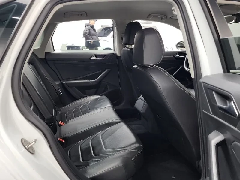 VW Jetta 1.4 TSI PREMIUM, снимка 12 - Автомобили и джипове - 54869114