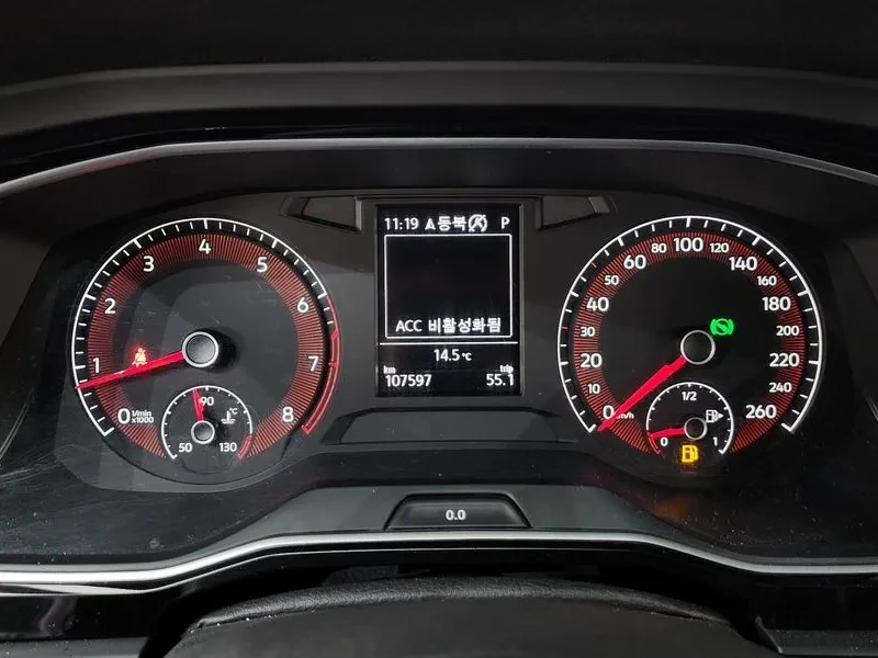 VW Jetta 1.4 TSI PREMIUM, снимка 8 - Автомобили и джипове - 54869114