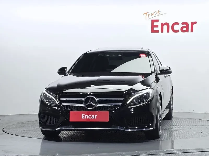 Mercedes-Benz C 200 W205 C200 Amg Lineс, снимка 3 - Автомобили и джипове - 55185637