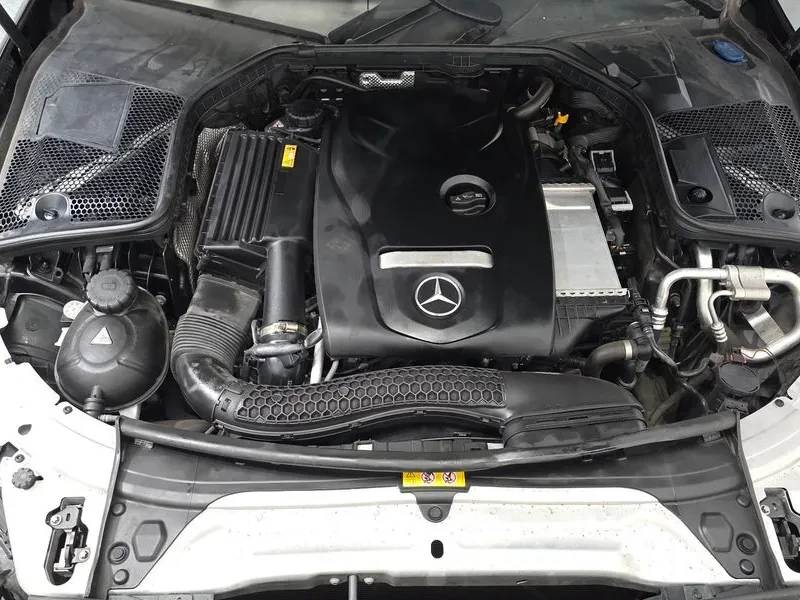 Mercedes-Benz C 200 W205 C200 Amg Lineс, снимка 6 - Автомобили и джипове - 55185637