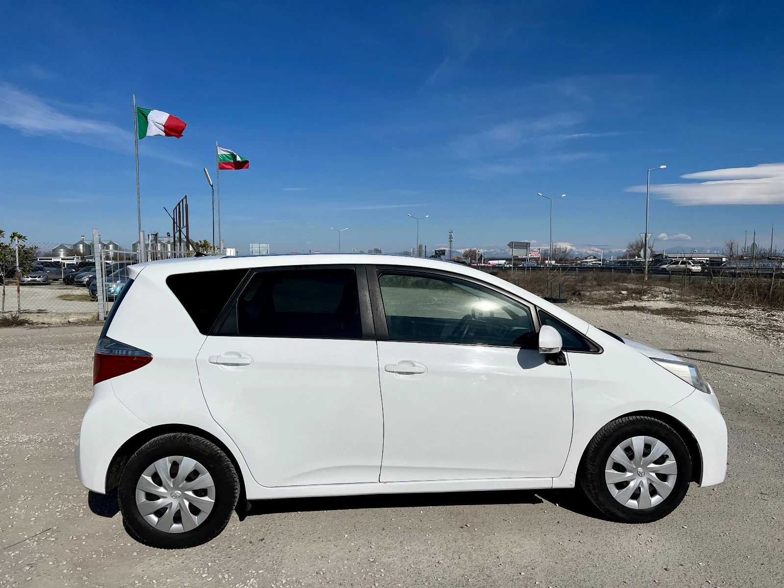 Toyota Verso S 1.4 D4D - изображение 8