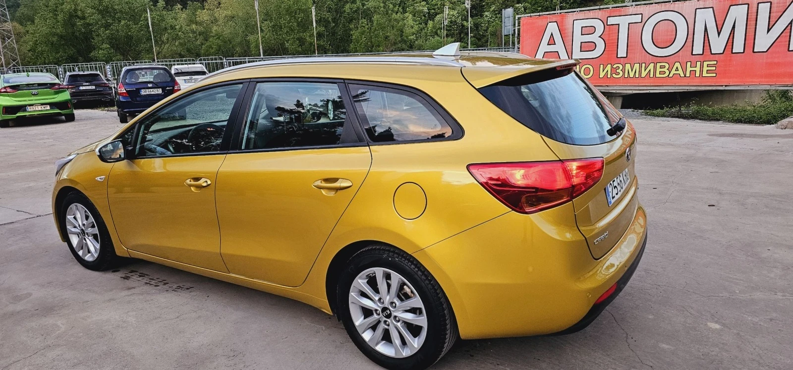 Kia Ceed  * Готова за такси*  - изображение 6