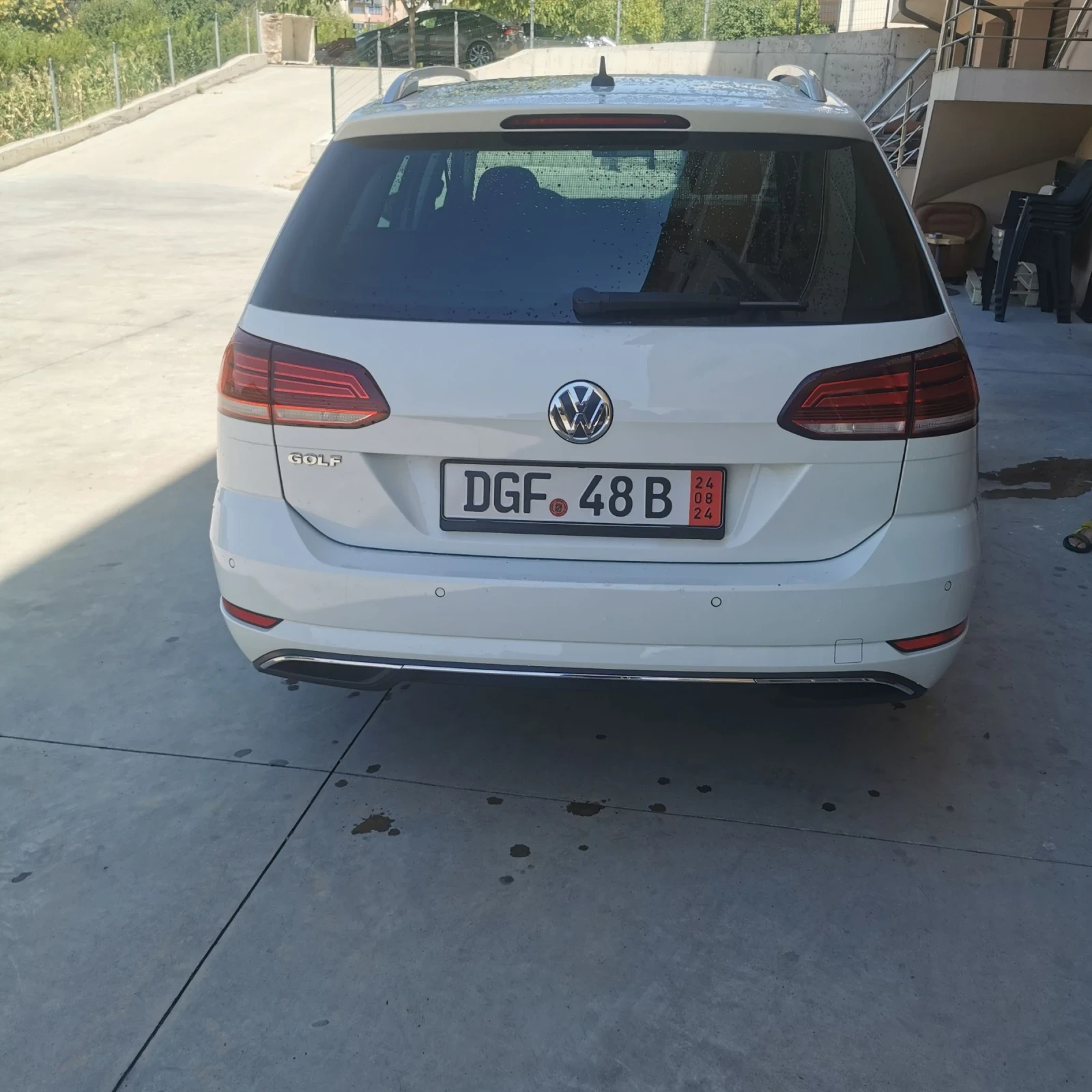 VW Golf Variant 1.6 tdi  - изображение 10