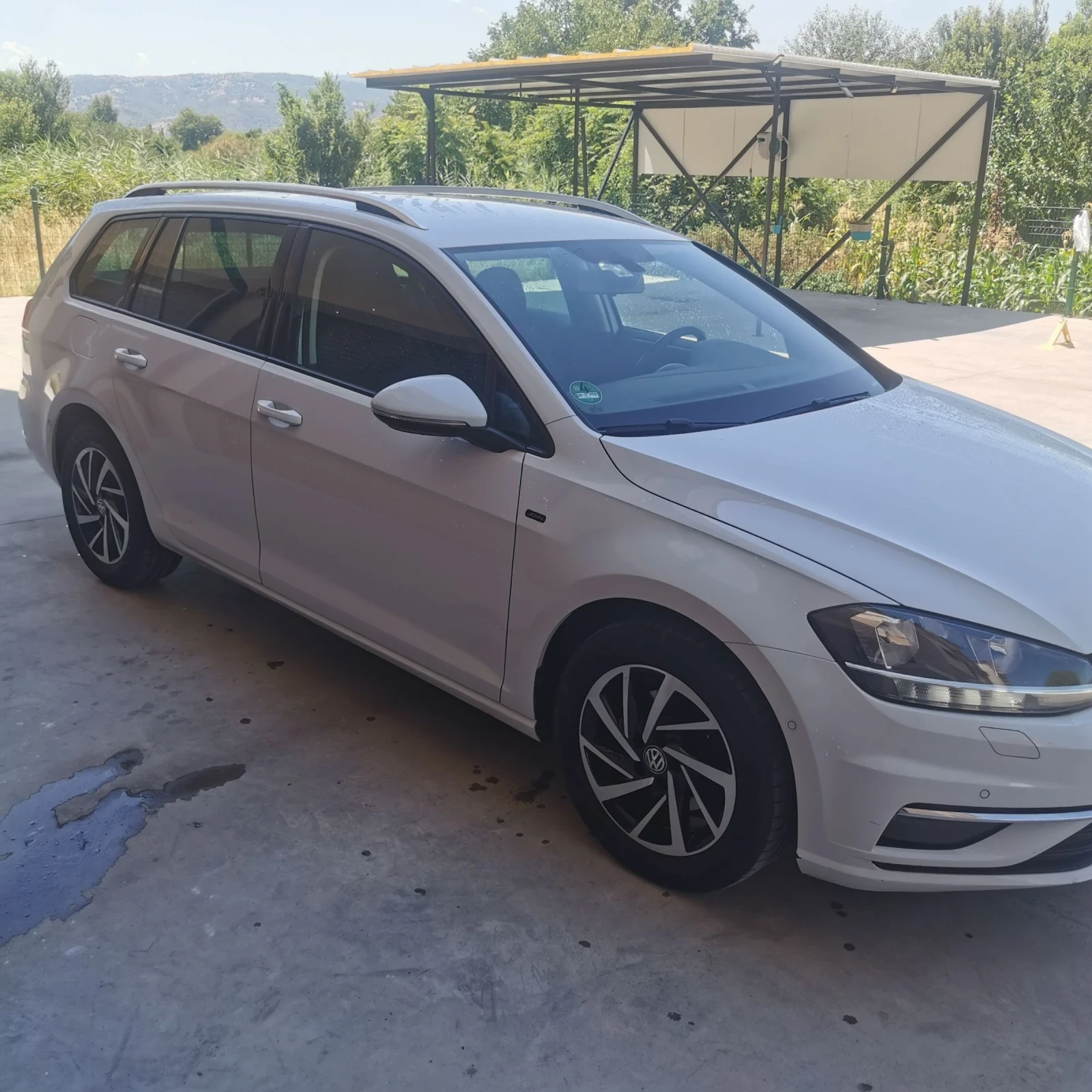 VW Golf Variant 1.6 tdi  - изображение 4