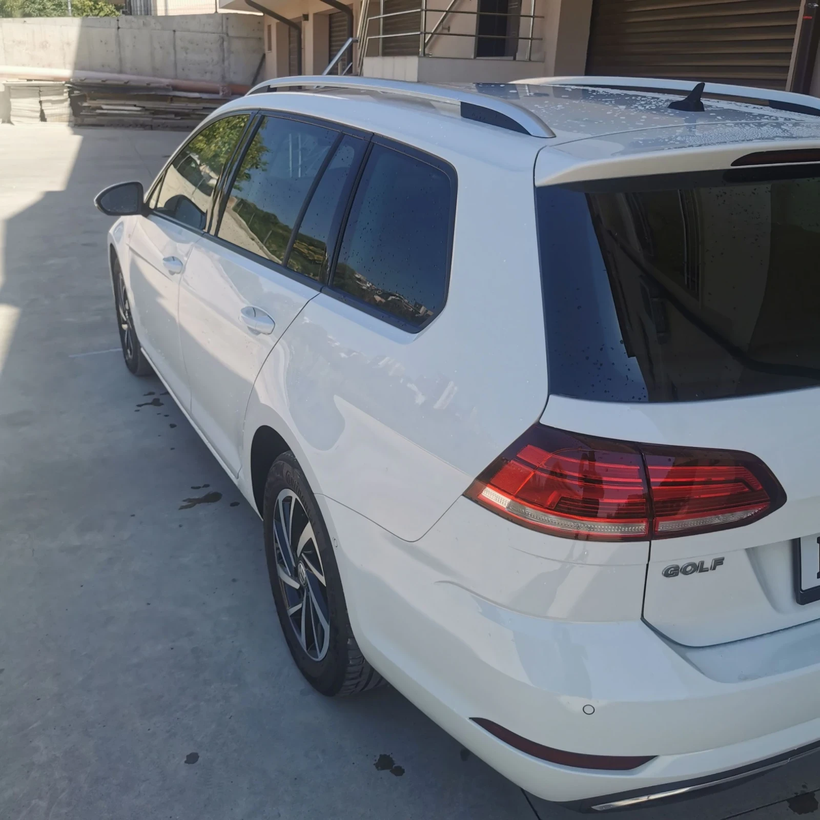 VW Golf Variant 1.6 tdi  - изображение 9