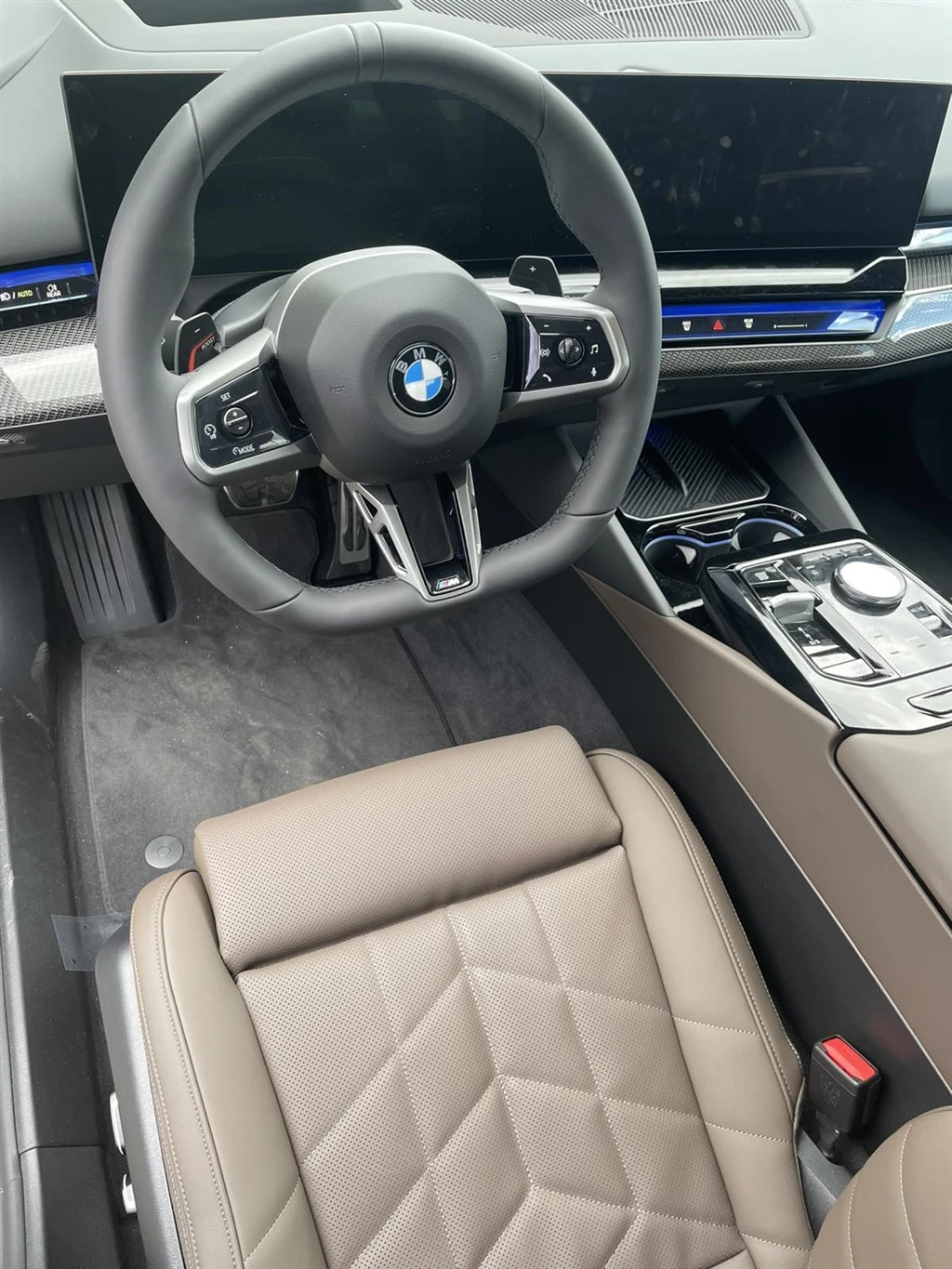 BMW 520 xDrive - изображение 6