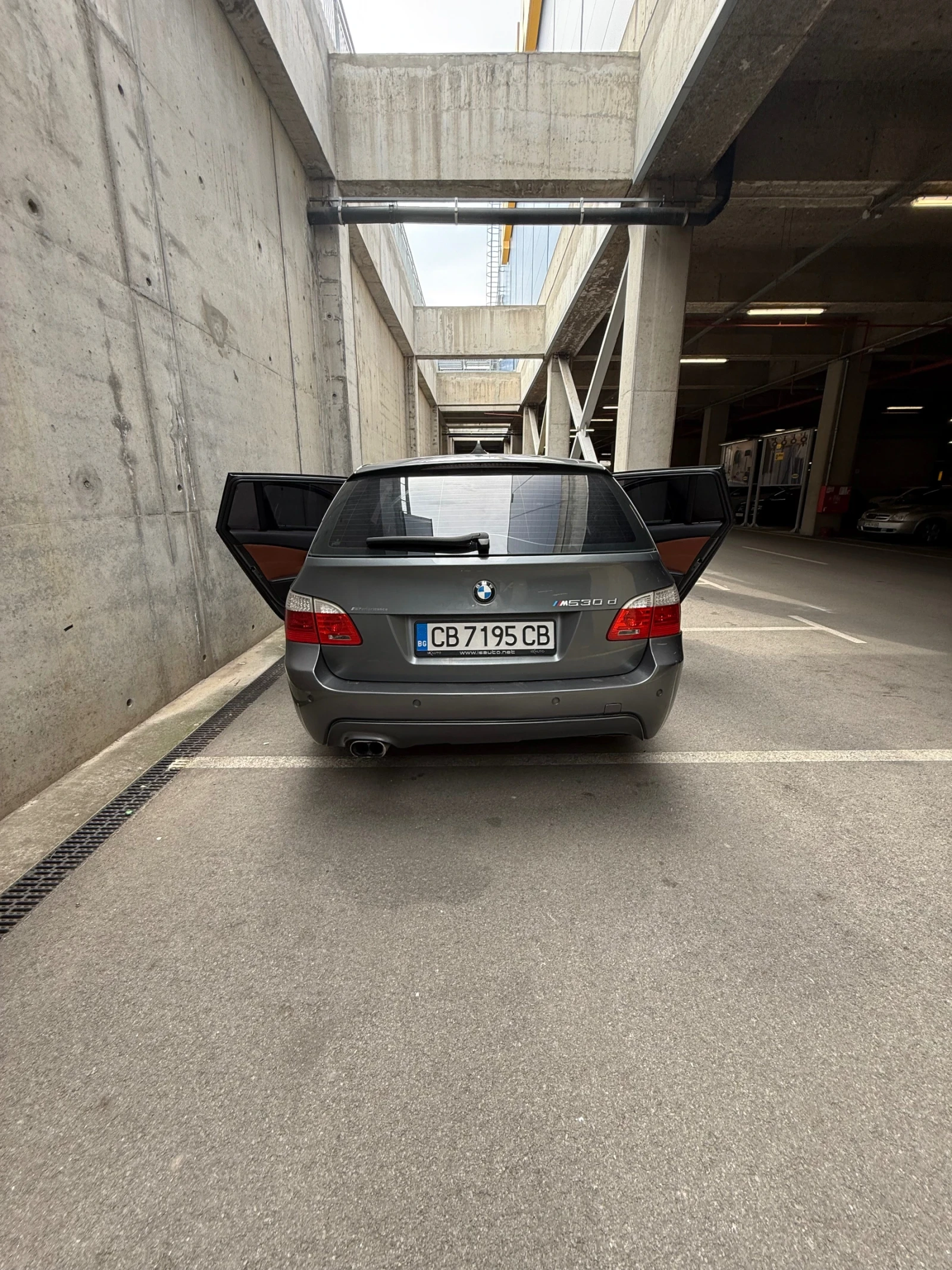 BMW 530 61 FULL M  3.0D Facelift Comfort Saloon | Mobile.bg   6