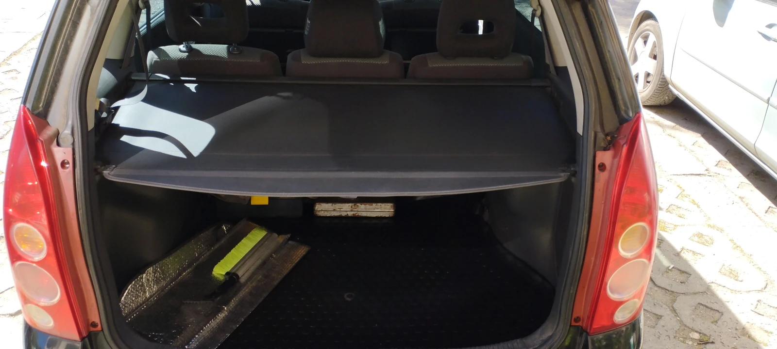 Mazda Premacy  - изображение 7