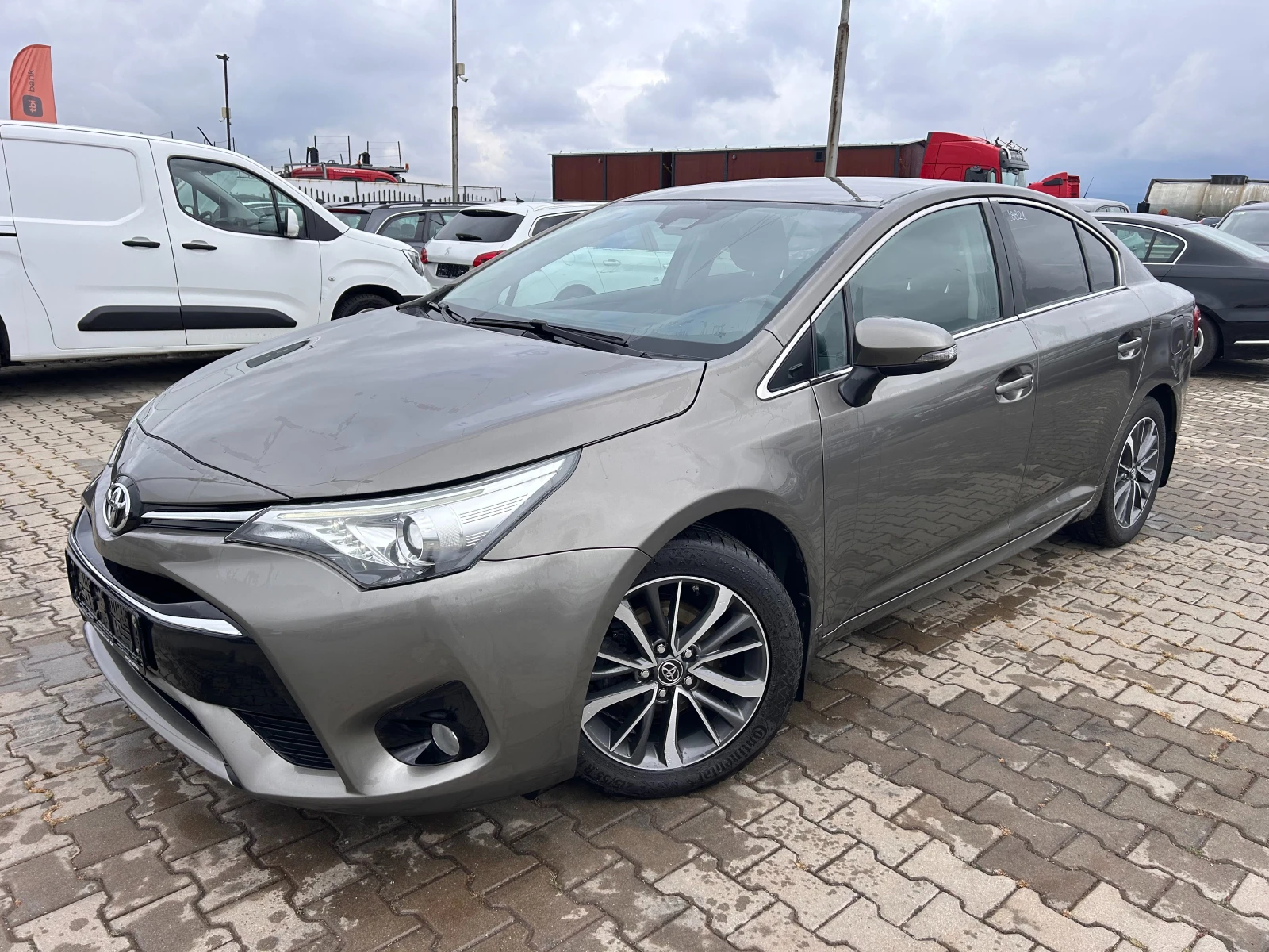 Toyota Avensis 1.6D-4D NAVI/KAMERA EURO 6 | Mobile.bg � ����������� 1