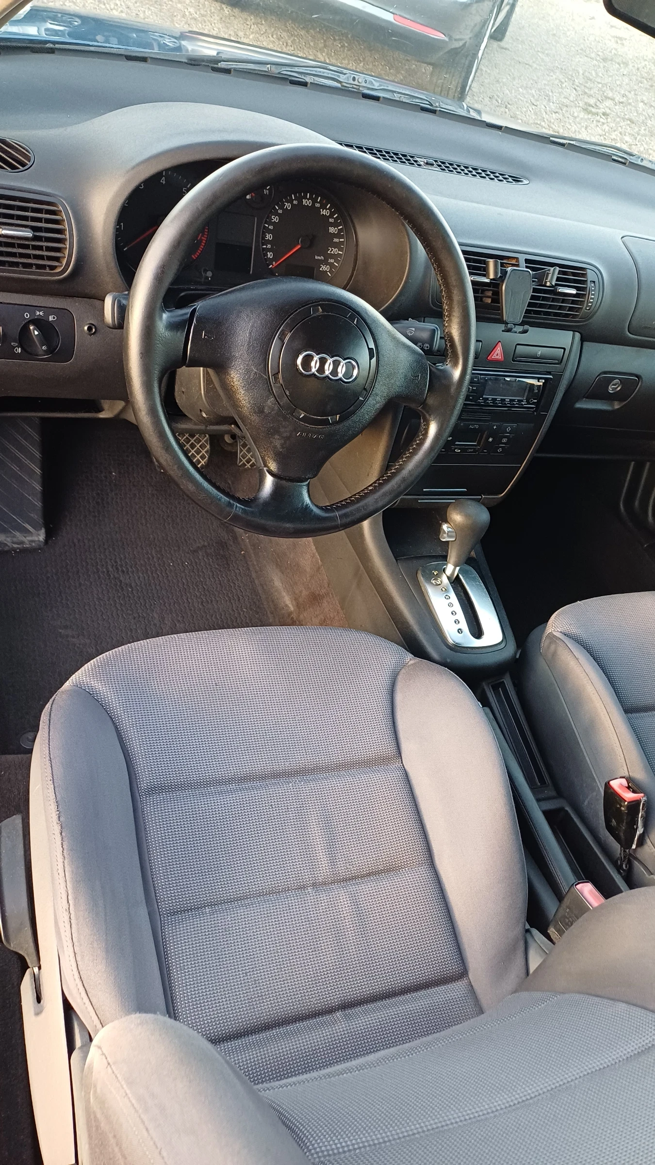 Audi A3 1.8  | Mobile.bg   9