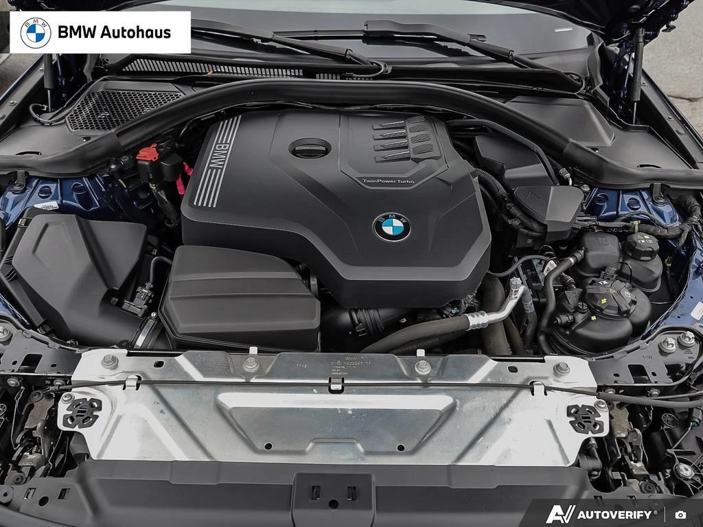 BMW 330 i xDrive PREMIUM HiFi PANO 360CAM ОТ БМВ КАНАДА, снимка 9 - Автомобили и джипове - 54217735